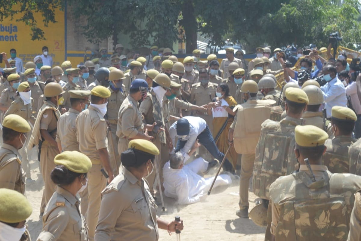 hathras case tmc mp derek o brien stopped at district border on way to meet family of victim up police
