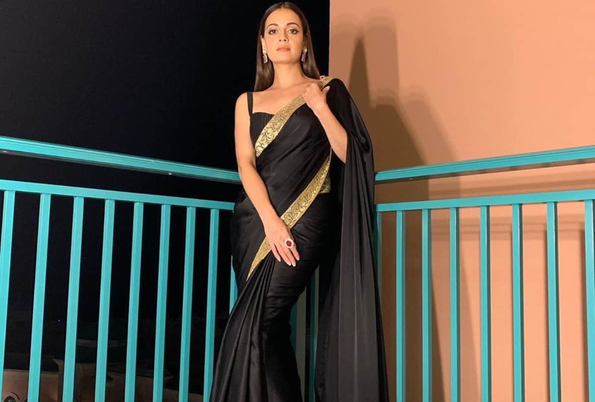 social media rumors about dia mirza pregnancy after her first public appearance after marriage