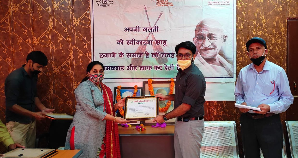 Cleanliness messenger awarded for outstanding work