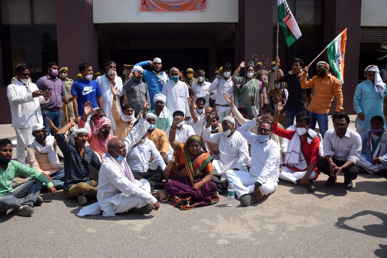 Bapu and Shastri's birth anniversary celebrated as Farmers Workers Save Day