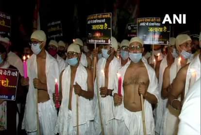 युवा कांग्रेस ने हाथरस दुष्कर्म पीड़िता के समर्थन में निकाला कैंडल मार्च