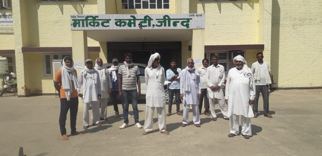 Site disturbed, farmers did not get gate pass till two o'clock