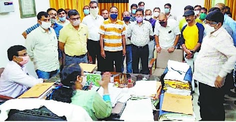 University personnel created ruckus in the registrant's room