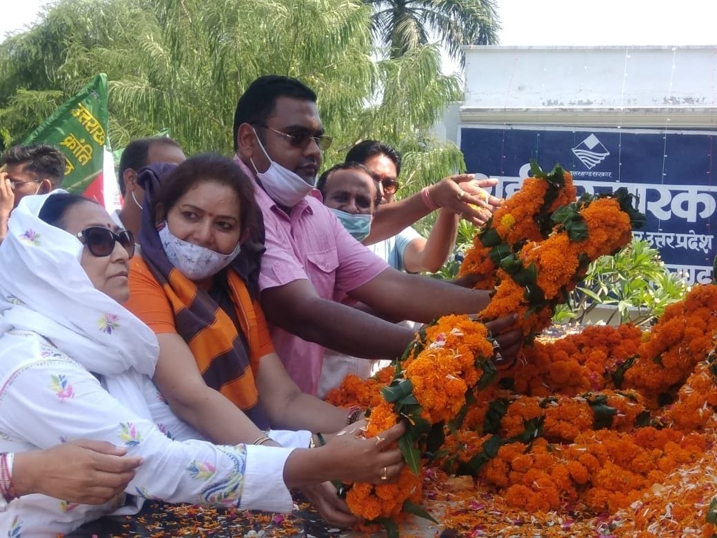 UKD pays tribute to the martyrs of Rampur tiraha scandal