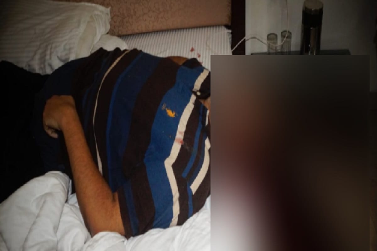 The body of the property dealer was found in the hotel room in Meerut and the police is investigating the case