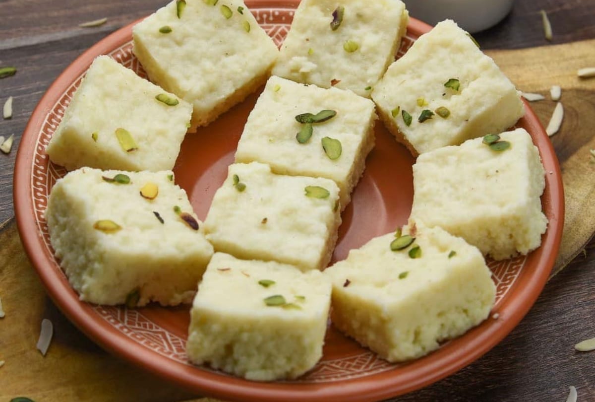 Shardiya Navratri 2021 Prasadam offer these nine bhog to maa durga for 9 days of navratri