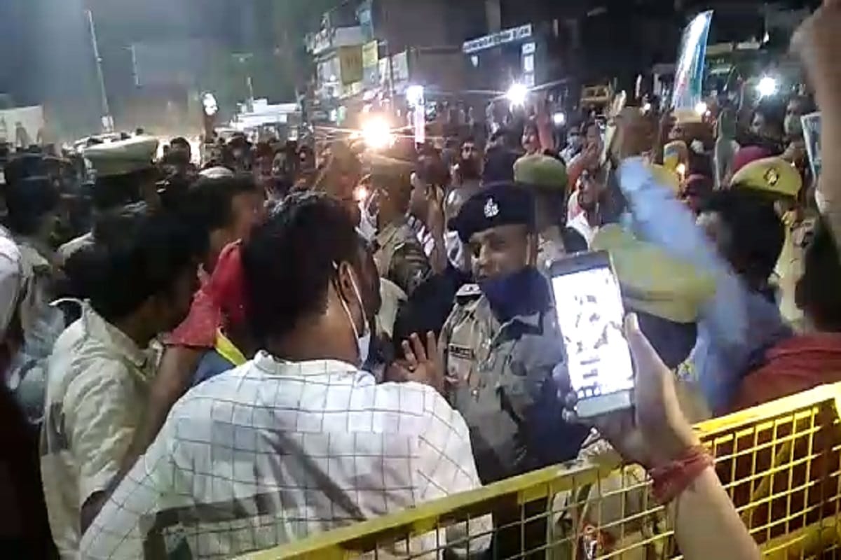 Hathras kand: The workers have protest against goverment in Saharanpur