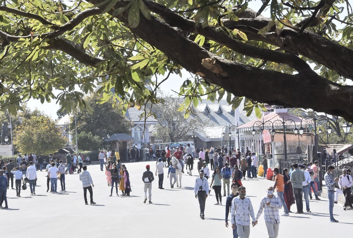 tourist flux increased in Queen of hills Shimla, 6000 vehicles entered the city in 24 hours