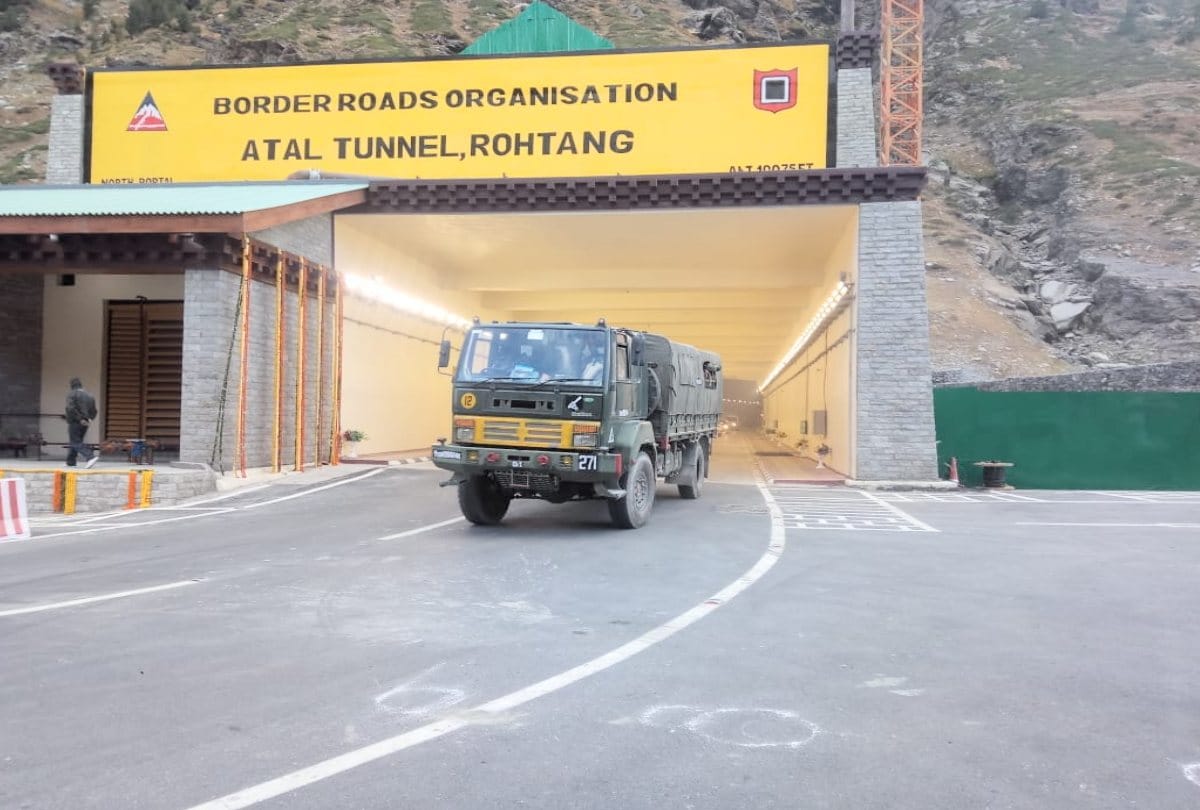 vehicular movement started from Atal Tunnel Rohtang, will be closed for two hours from tomorrow