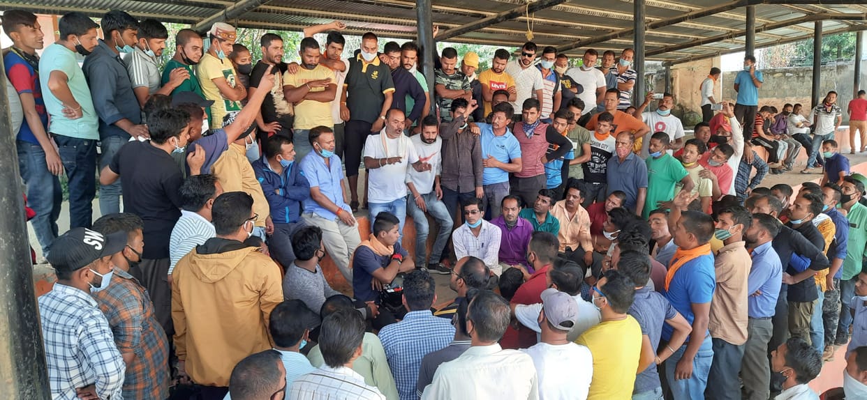 Taxi union organized a procession against the new parking system