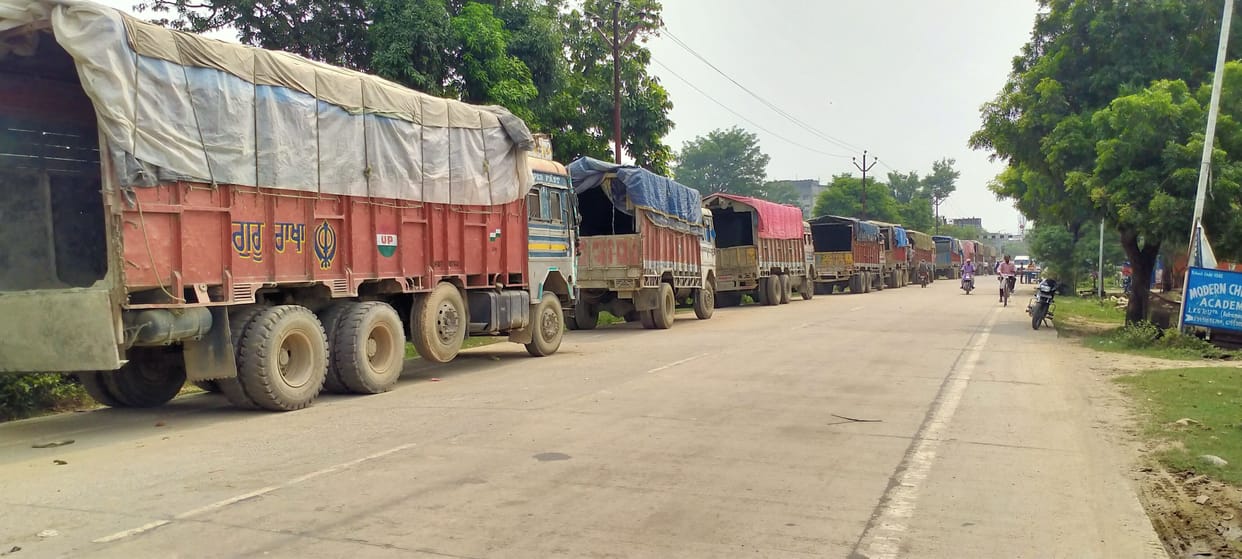 Vehicles standing randomly on the streets causing accident