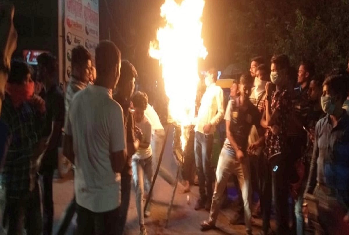 Hathras Rape Case Audio viral of conversation of Hathras MP rajveer diler and young man from mumbai