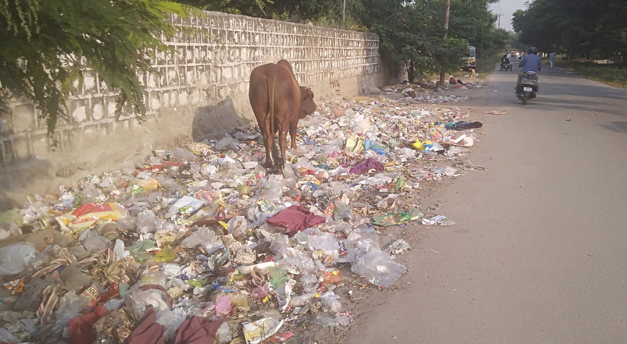 Hathras sexual assault case : in uttarakhand  Angry sanitation workers boycott work