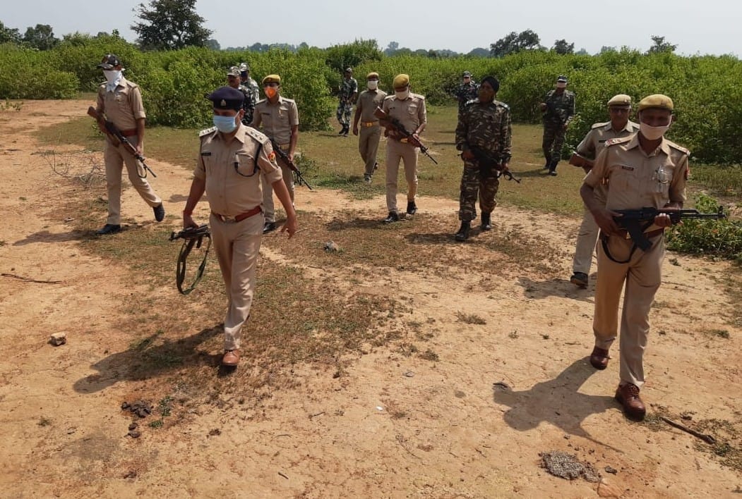 Police and CRPF jointly combing the forest