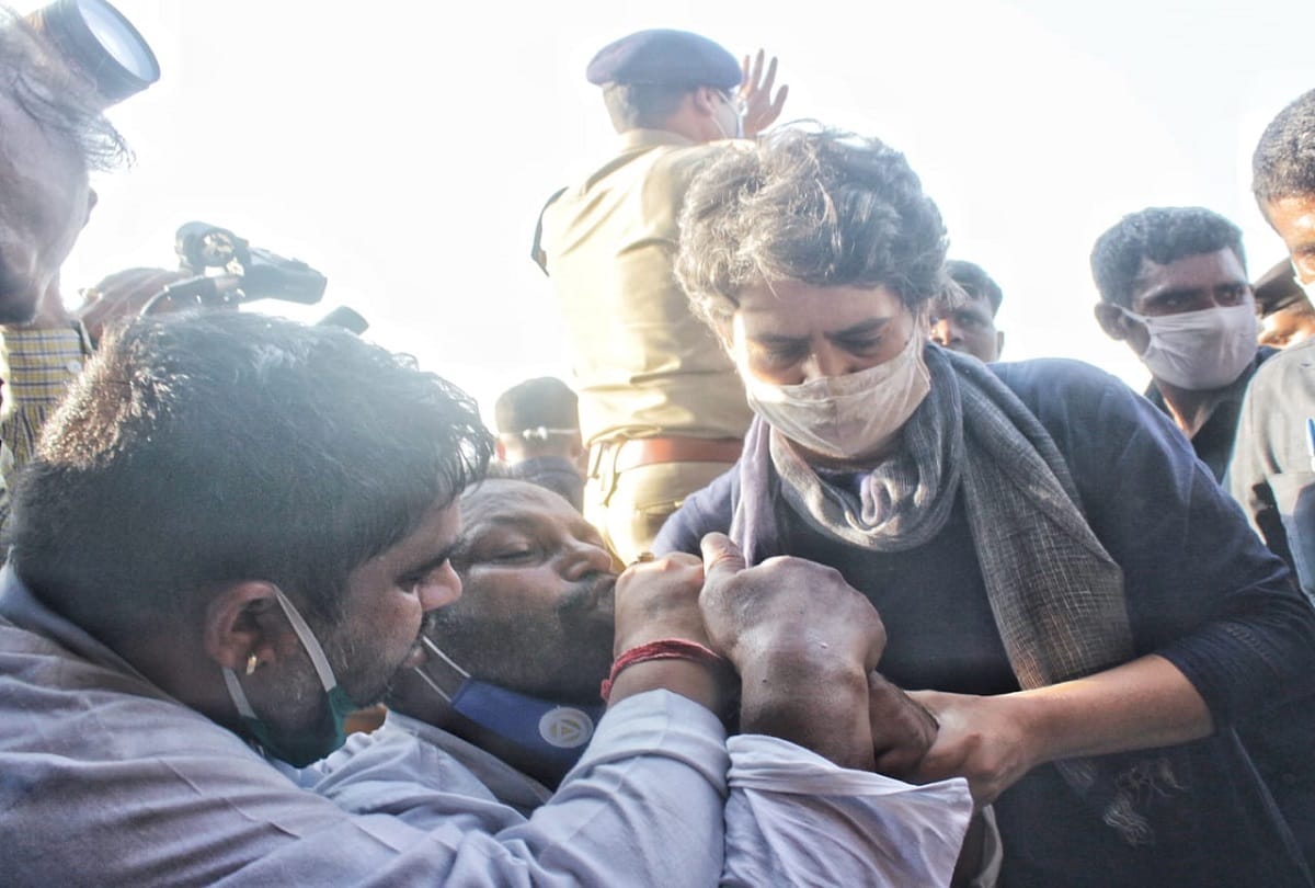 Case filed against 500 Congress workers for creating ruckus on DND during rahul Priyanka visit to Hathras