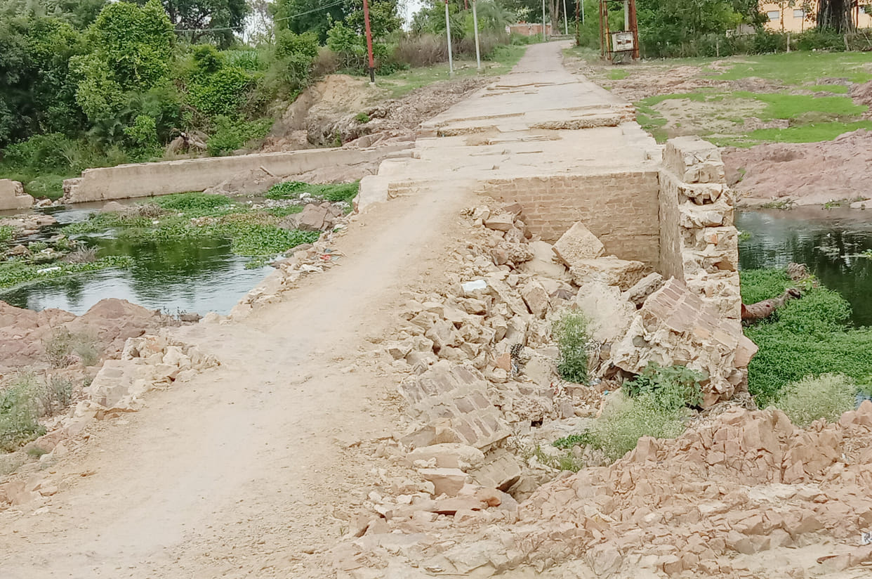 broken bridge shahjaad river