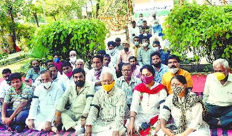 Congress celebrated Farmers Workers Save Day on Gandhi Jayanti