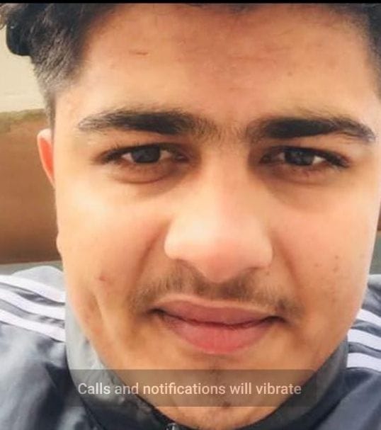 Car slammed into tractor-trolley parked in middle of road, student dead