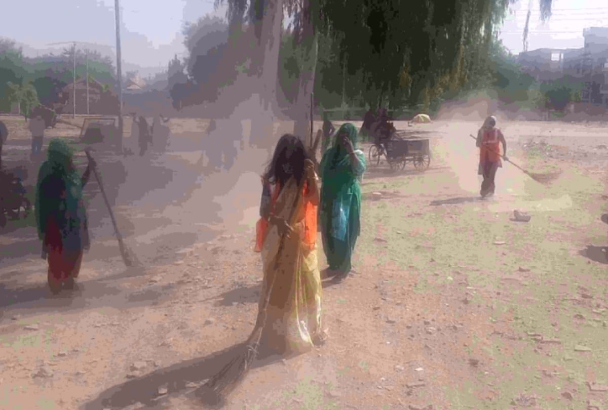 Cleanliness movement is just limited upto sefies and video ops after that renowned persons hand over broom to others and go away