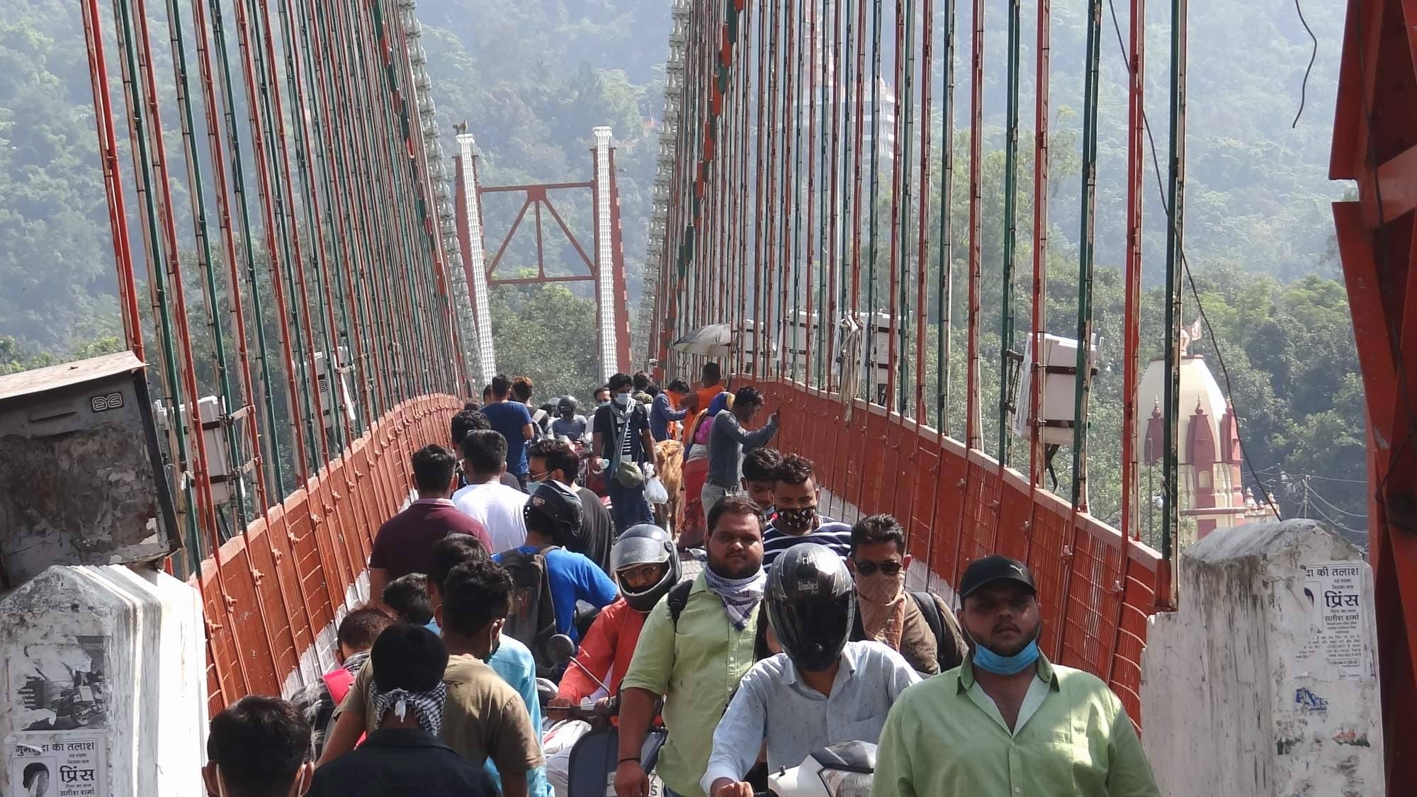 corona second wave in uttarakhand news: covid test of most tourists not done in Rishikesh