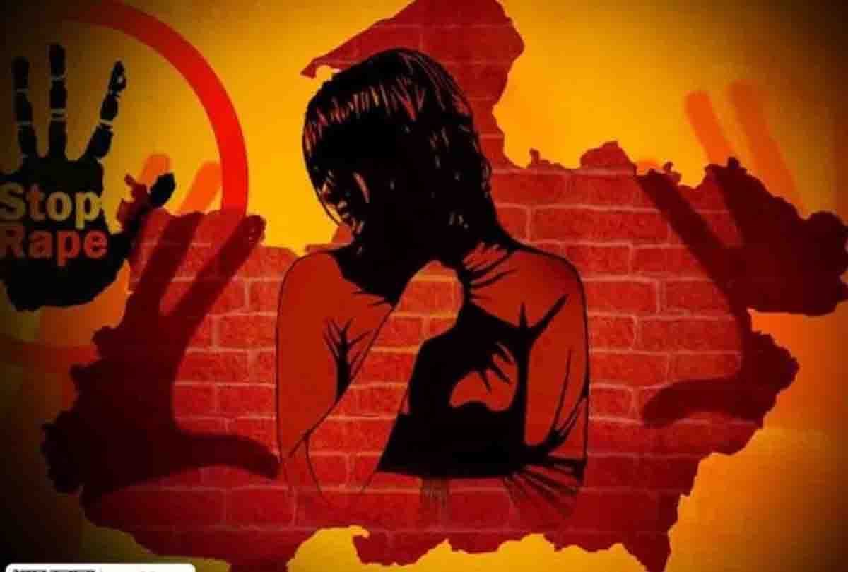 misdeed by molesting marriage, three lakh rupees also grabbed