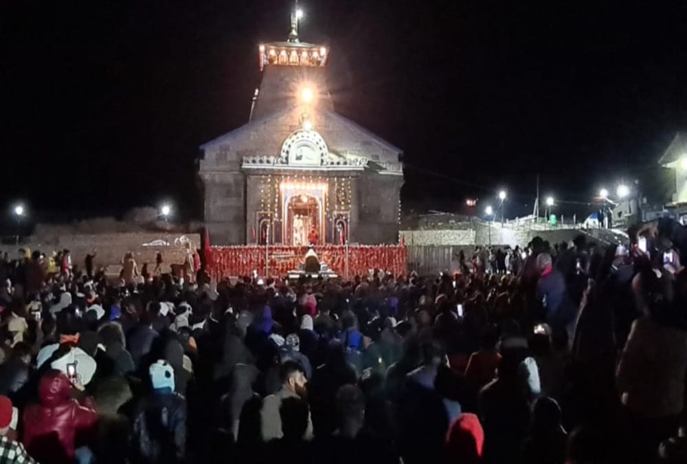 Unlock-5 Char Dham Yatra 2020 latest news Today: Heavy Crowd of pilgrims in kedarnath, Spend night in open , Photos,