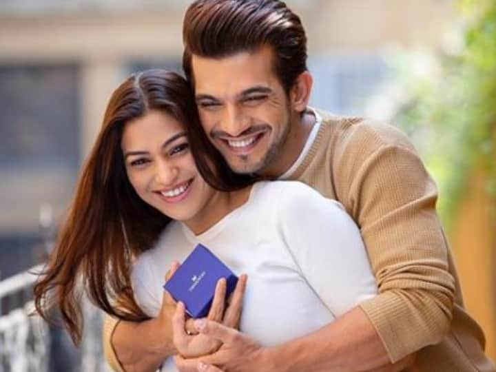 Arjun Bijlani wife Neha Swami tested COVID-19 positive Actor Tweets