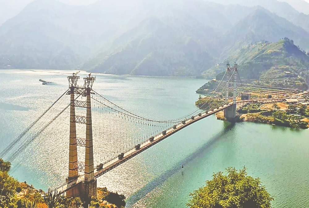 New Tehri: Dobra-Chanthi bridge, local villager protest against uttarakhand ex cm harish rawat