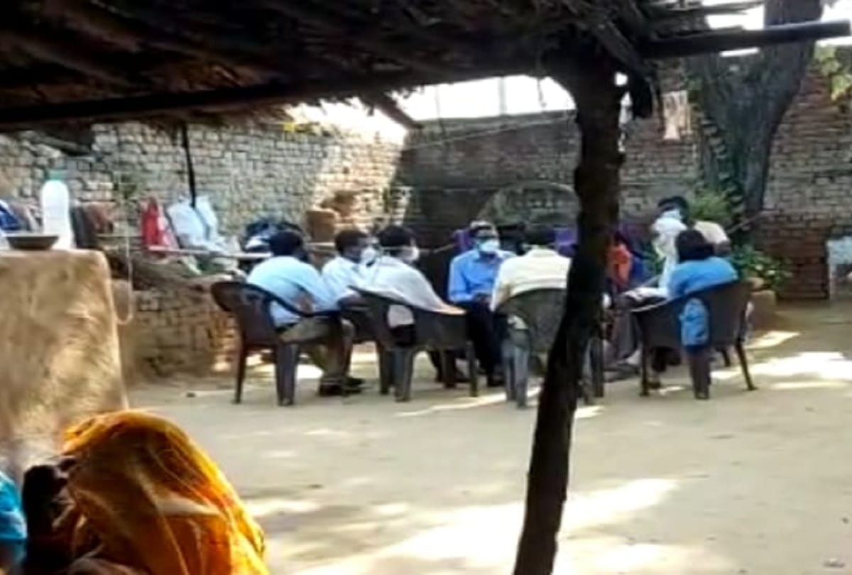 Hathras Rape Case News SIT investigation completed, team submit report to CM Yogi