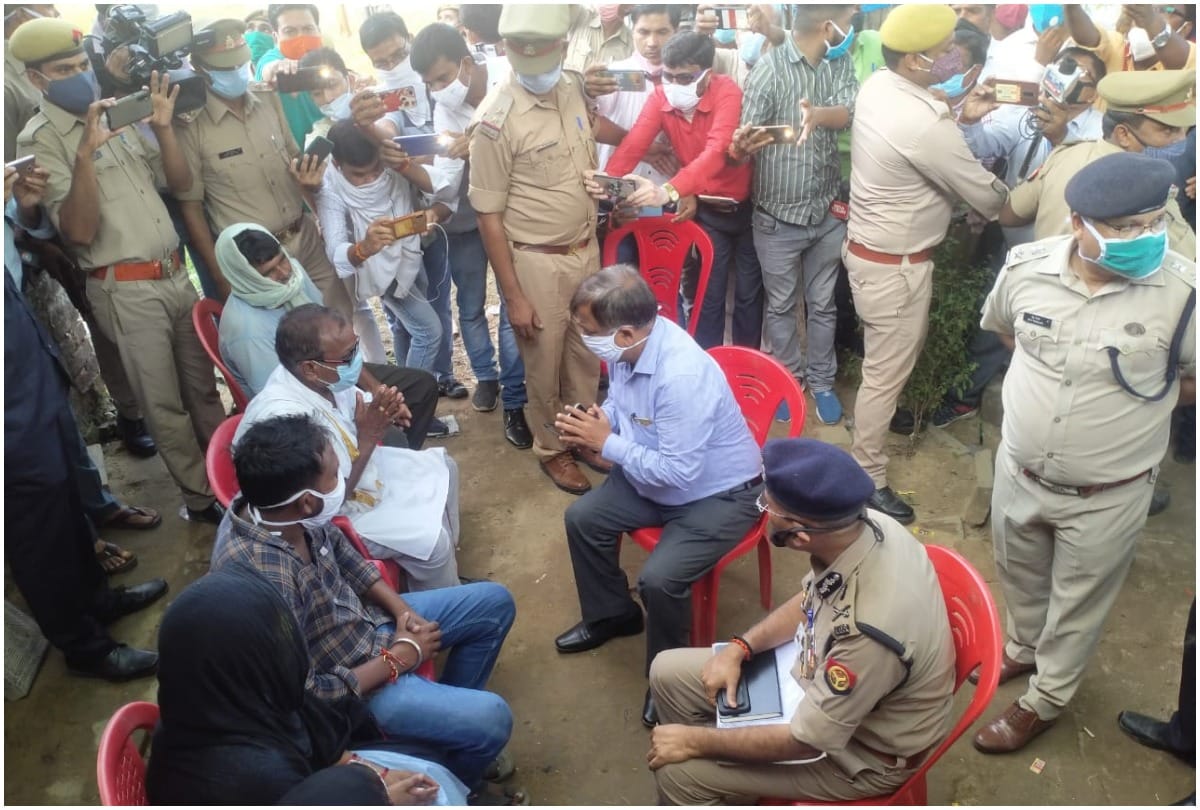 Balrampur Gangrape Case Additional Chief Secretary Home and DGP meet family of victim