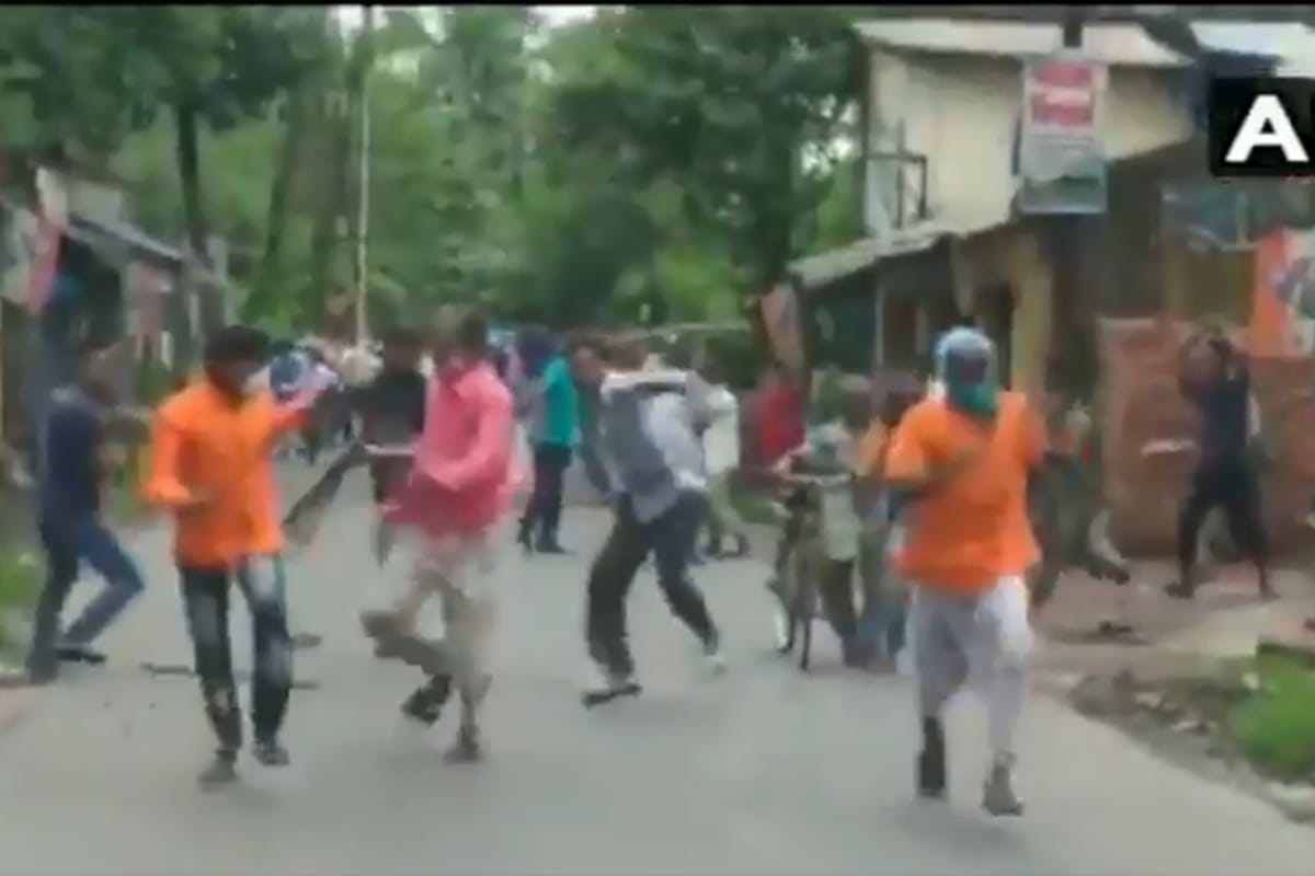 west bengal bjp workers carrying out march in support of farm laws were attacked allegedly by tmc workers