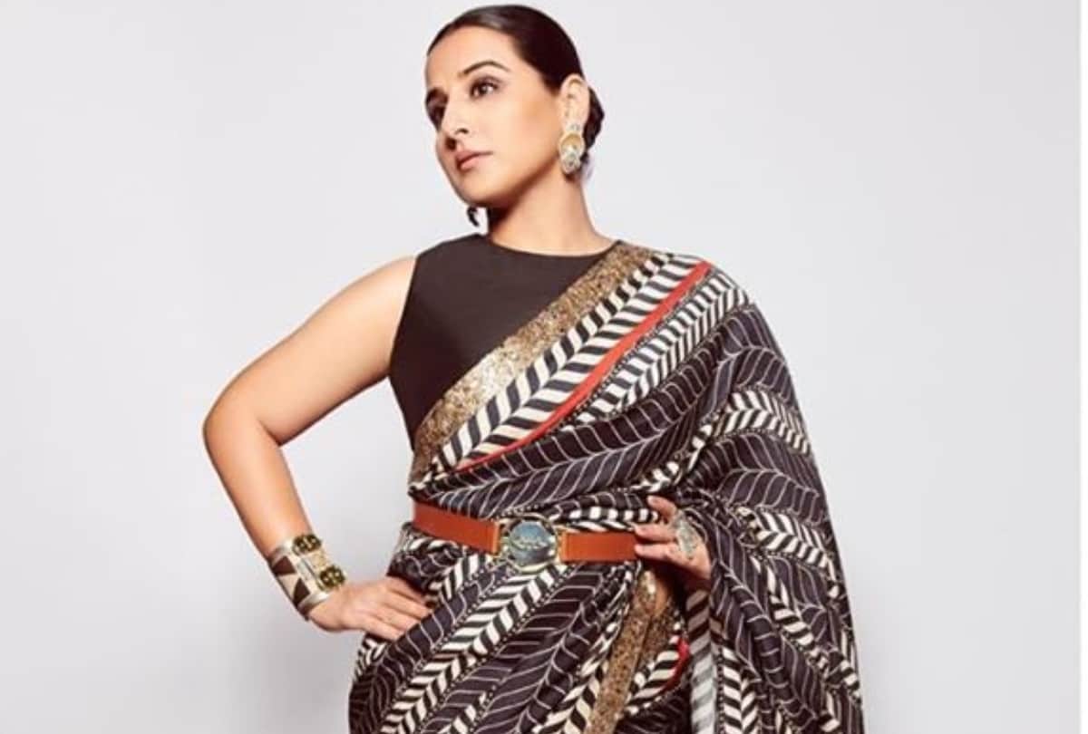 every girl must have these wardrobe essentials to look stylish like bollywood actress