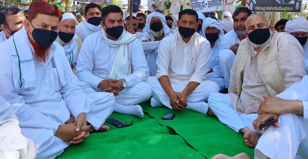 Silent Satyagraha of Congress to bring justice to Hathras's daughter