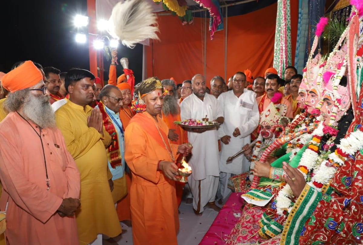 cm yogi adityanath will Tilak of Shri Ram without procession ramlila aryanager gorakhpur