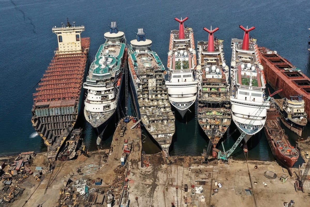 Coronavirus impact: Luxury cruise ships being broken up at dock in Turkey as coronavirus continues to wreck industry