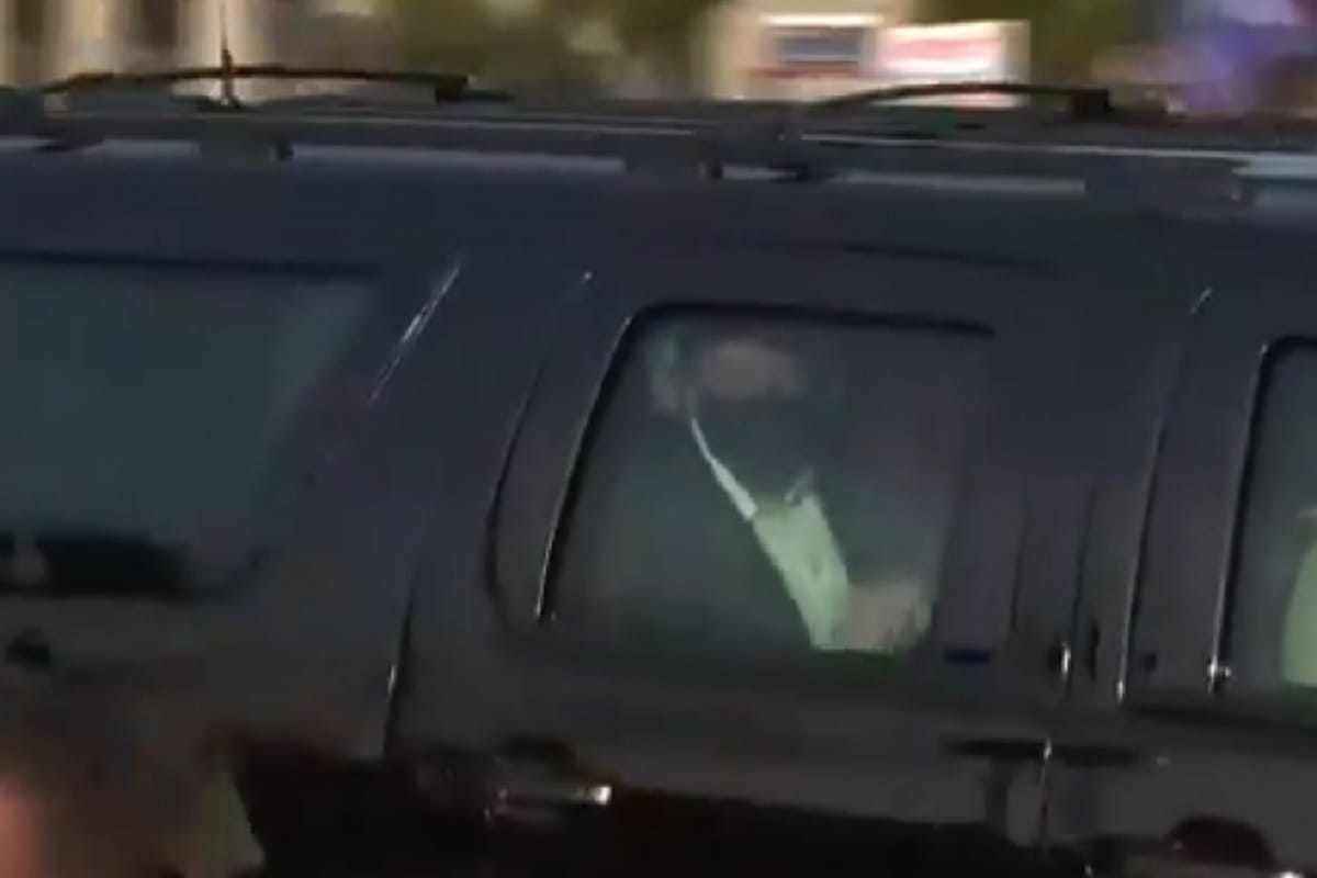 Donald Trump Health News: US President Donald Trump pays surprise visit to supporters outside Walter Reed Hospital Coronavirus