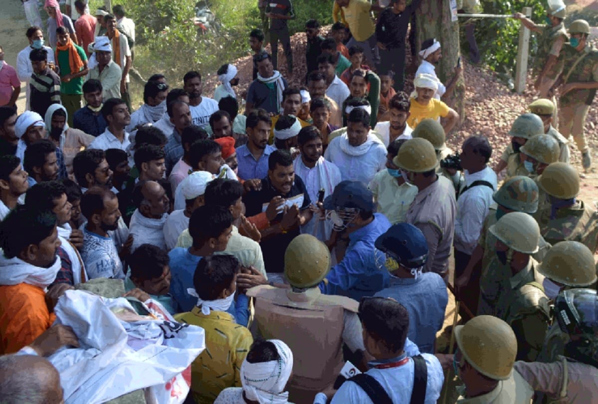 Hathras Rape Case News in Hindi: Connection With Pfi Police Keeps An Eagle Eye On Villagers And Their Routine