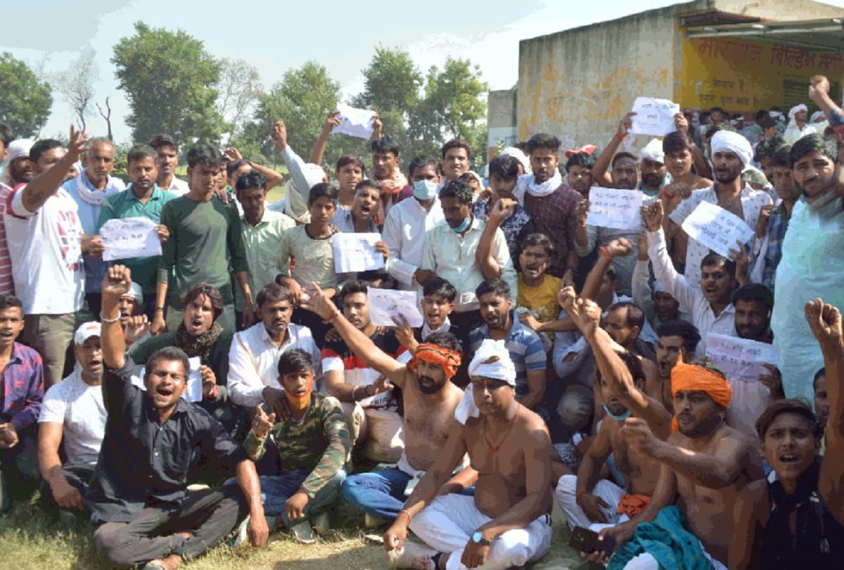 Hathras Case News in Hindi: Mahapanchayat In Favour Of Four Accused Held In Bjp Former Mlas House