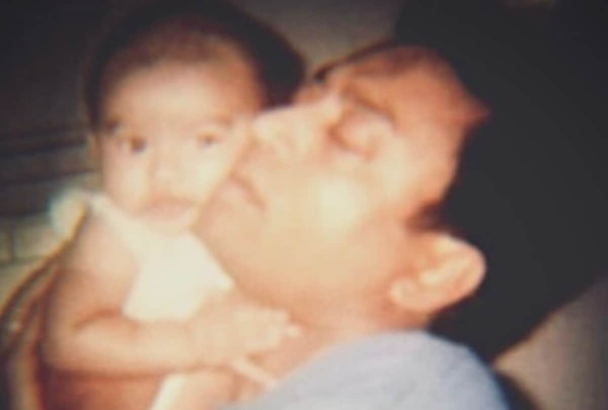 Irrfan khan son babil khan share actor old photo and emotional note