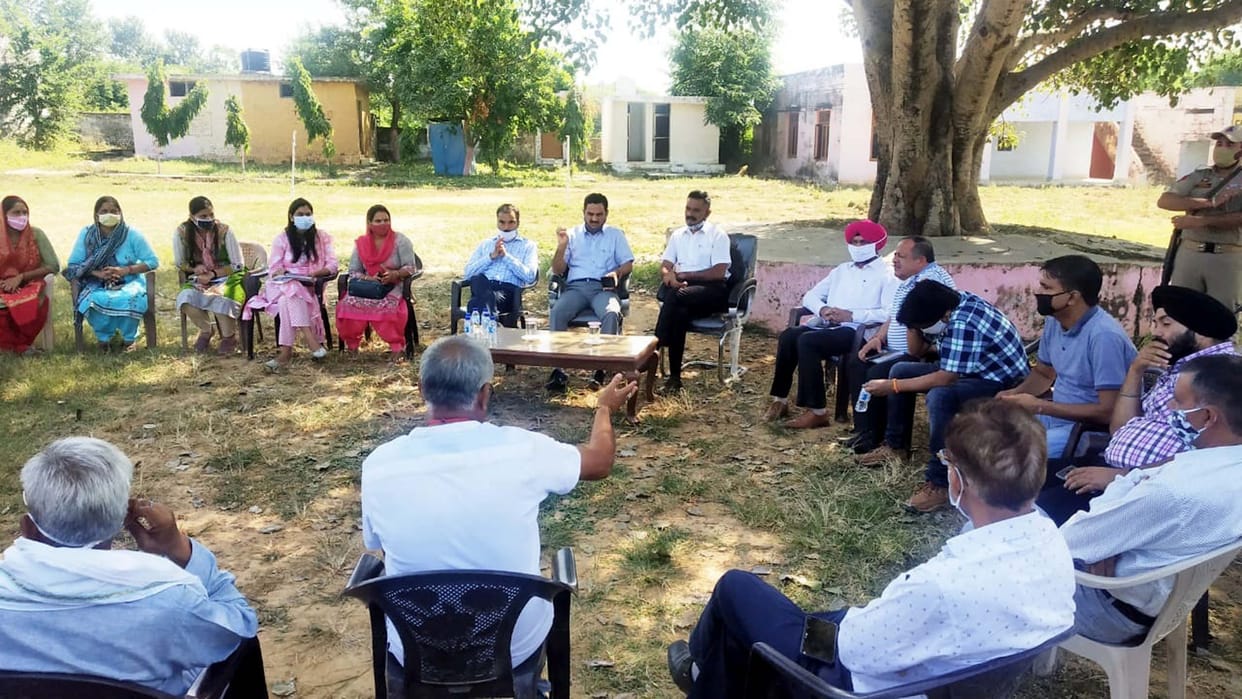 DC reviewed the development work in Kuta of hiranagar