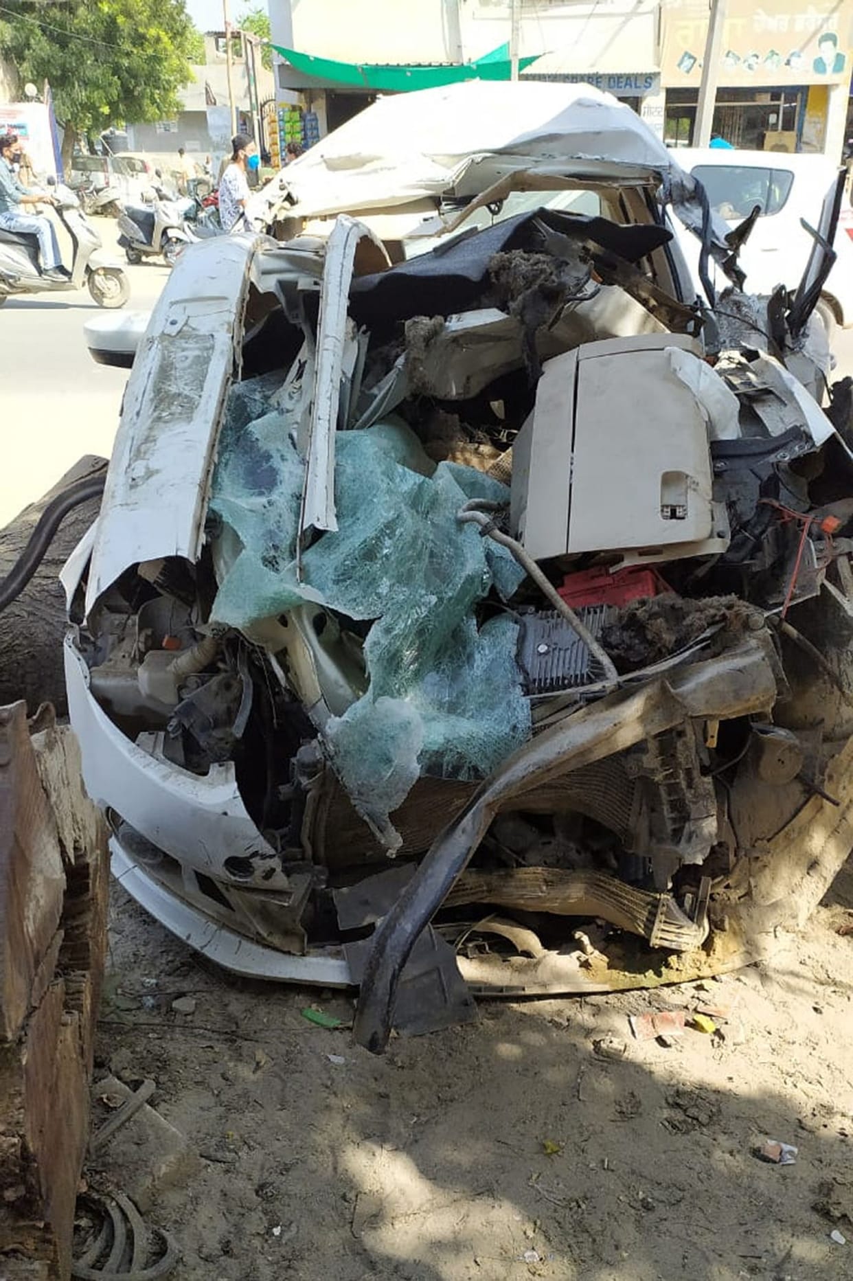 High speed car entered in open Truck, three serious