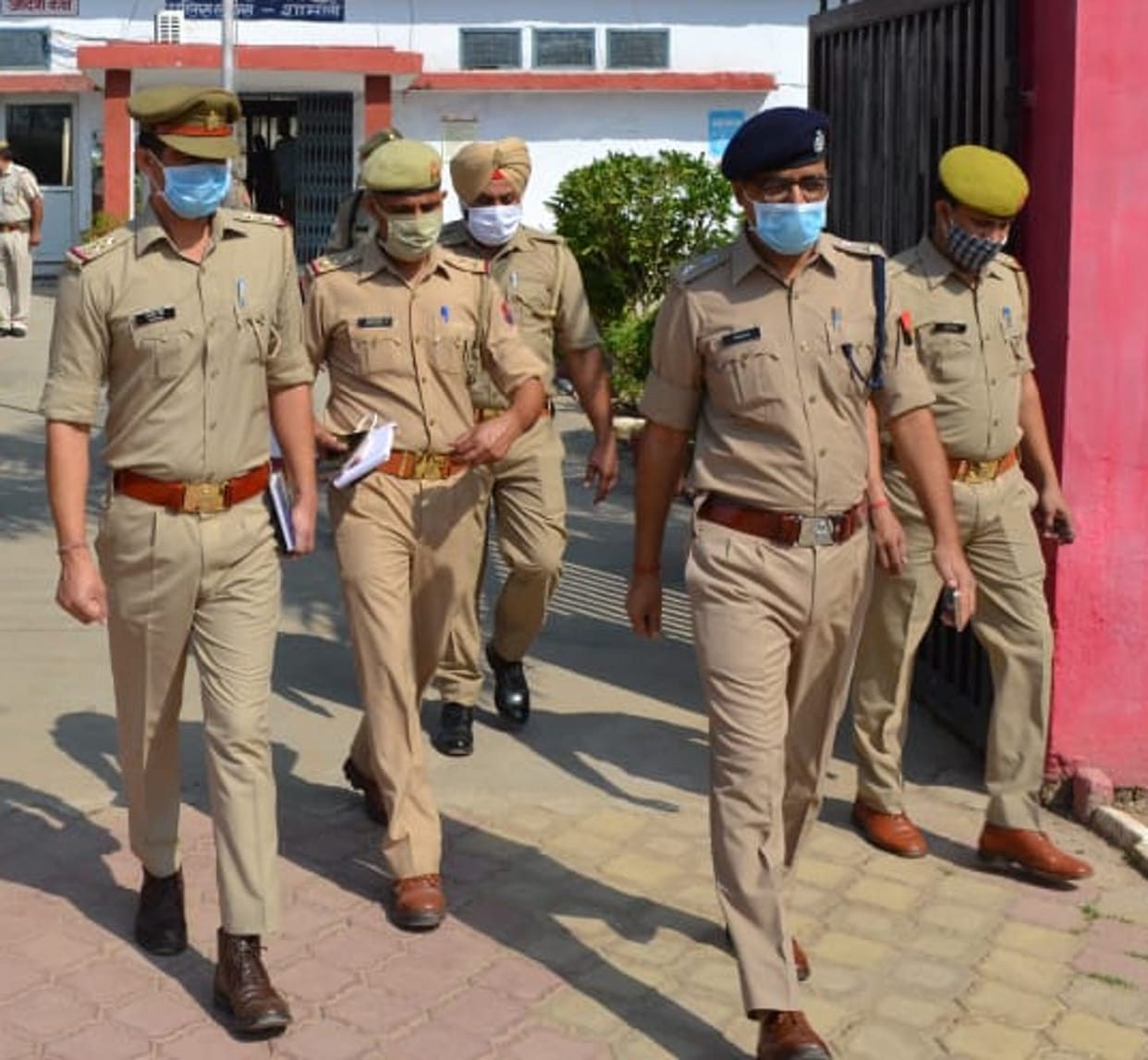 SP reviewed the arrangements in the police line