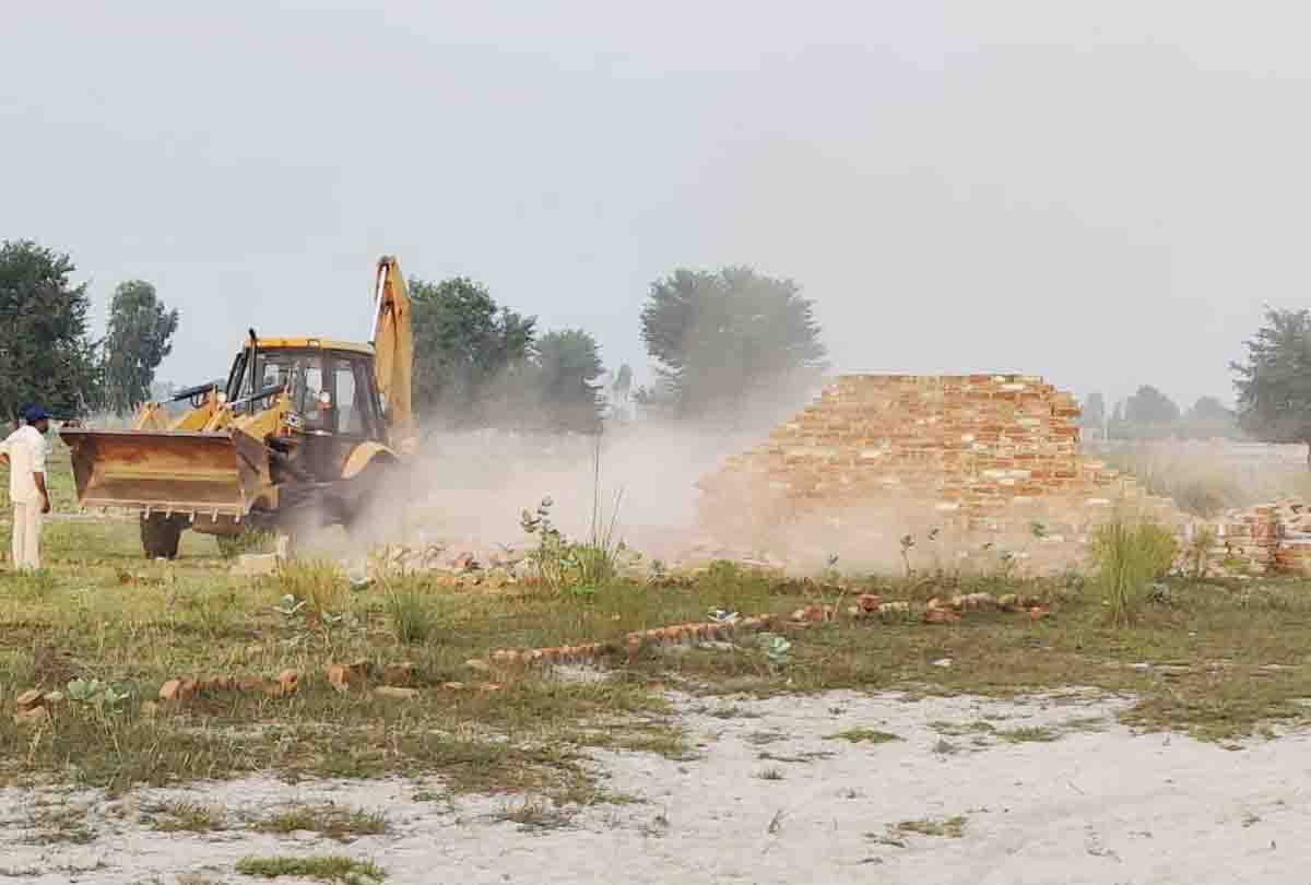 UP: Plotting on government land in Katri, Kanpur by creating another real estate company in the name of Ramdas, son