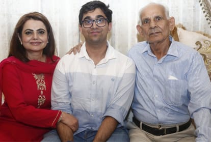Anhad kaur all india topper and Digvijay singh Second topper in All India Law Entrance Test