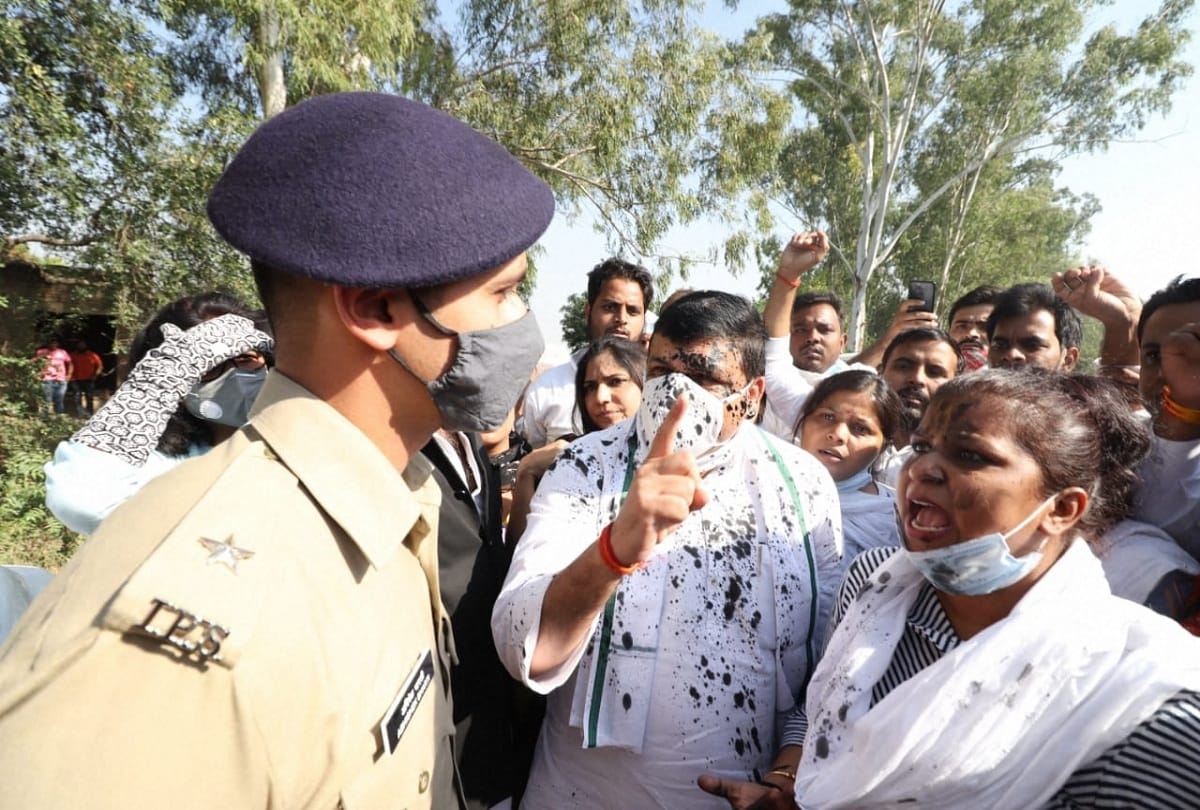 Hathras latest update ink thrown on AAP MP Sanjay Singh in Chandpa