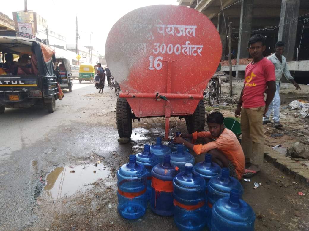 Purvanchal in darkness due to strike of power workers against privatization