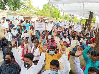 Purvanchal in darkness due to strike of power workers against privatization