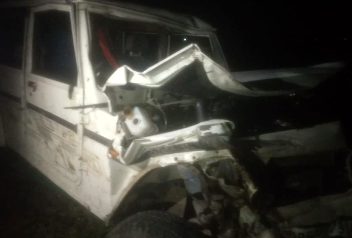 Five friends killed in road accident during stunt on road at Deoria