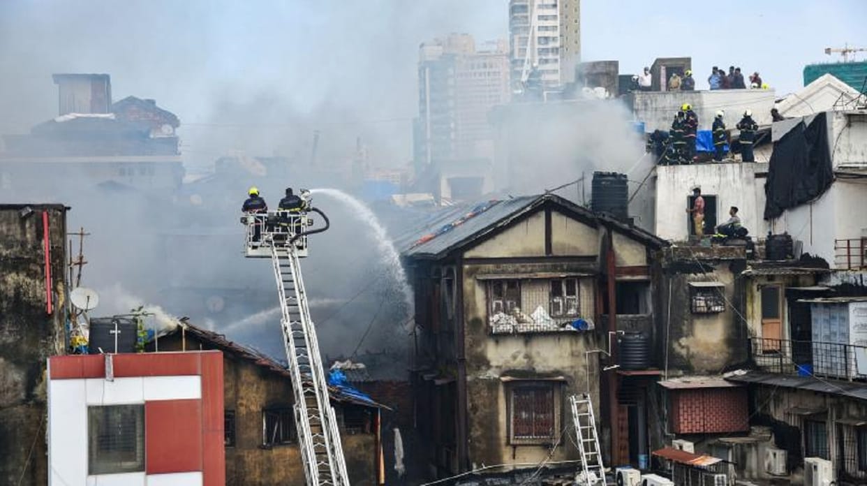 Fire in three-storey building in Mumbai did not extinguish even after 30 hours