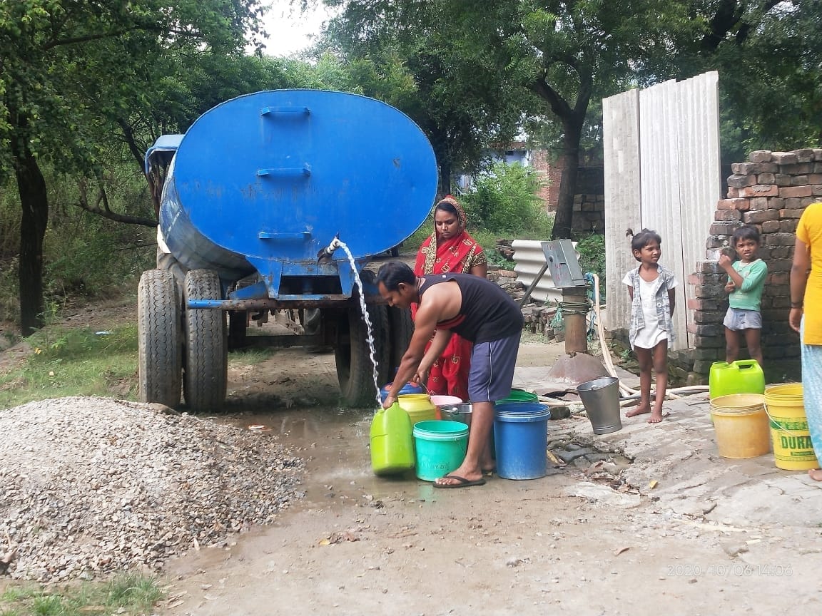 Electricity cuts in half of the district, people battling for drinking water